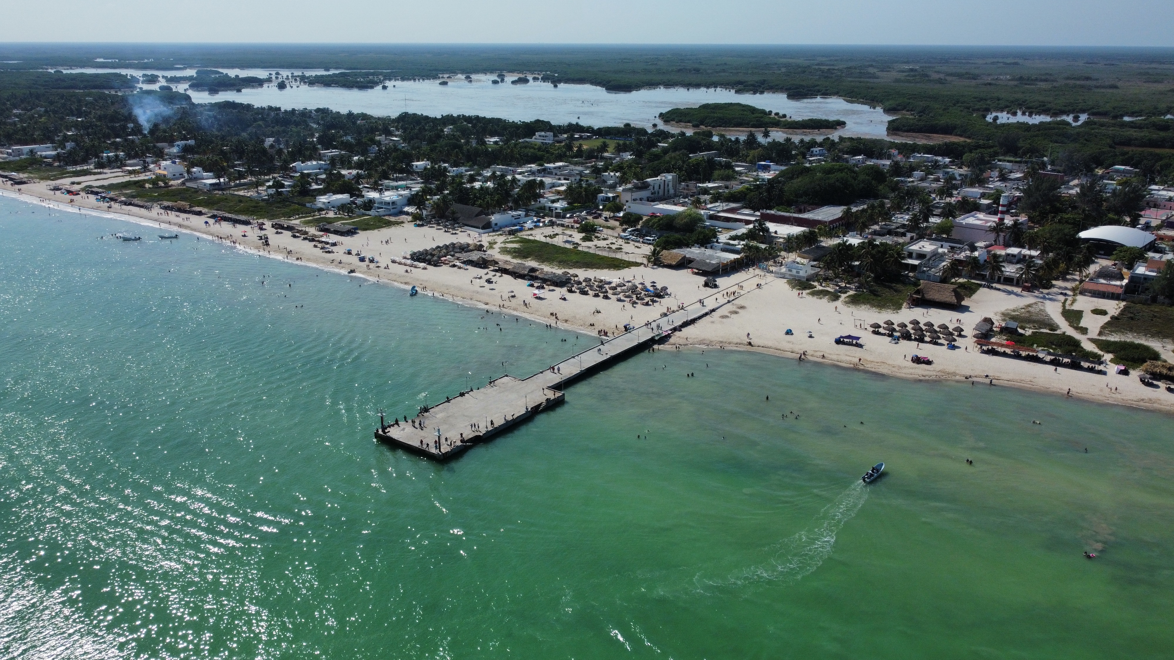 Vista aérea del muelle de Sisal